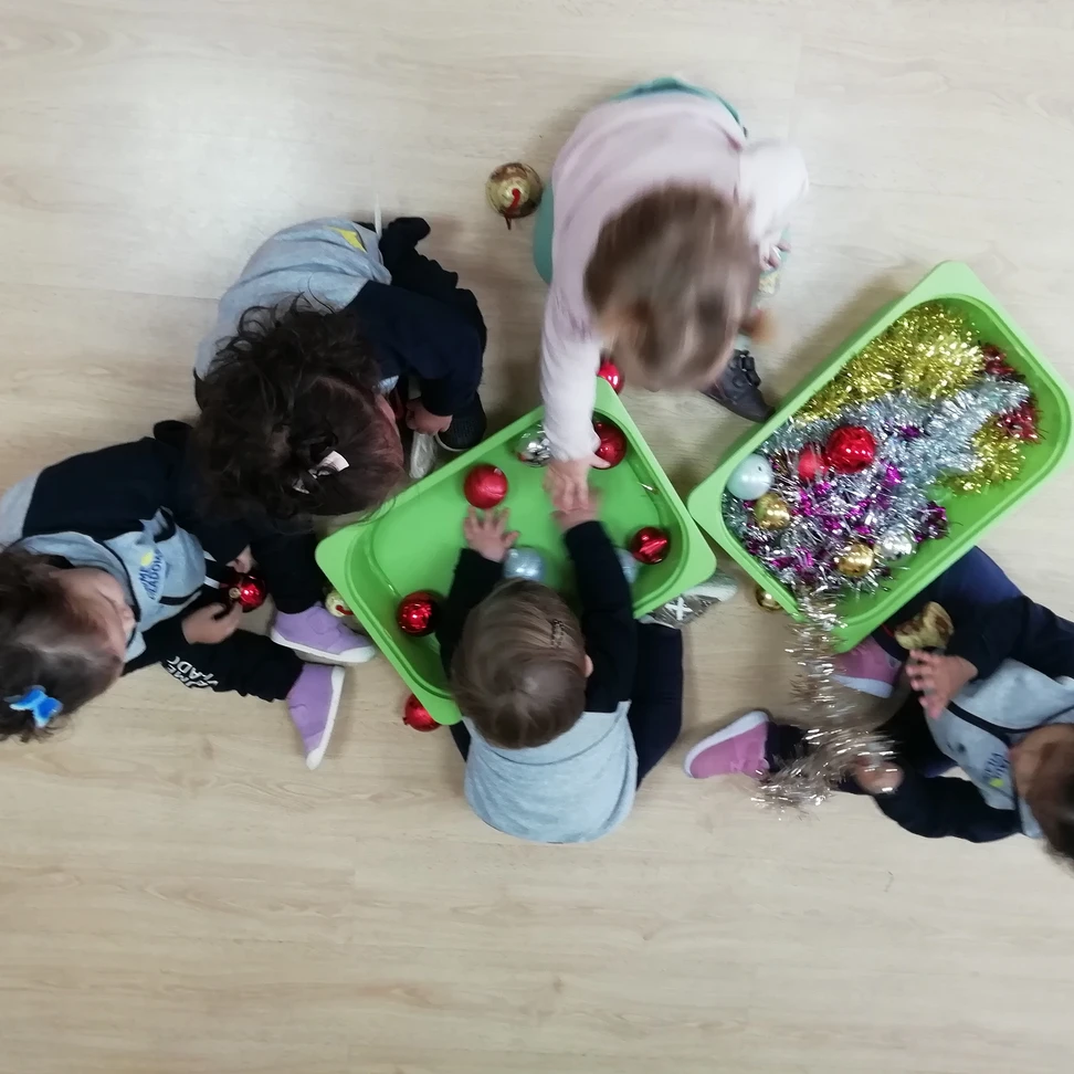 Trabajamos la Navidad en la Guardería 1 61eeff 14a56d0232c44290b3fa47095db8a08fmv2