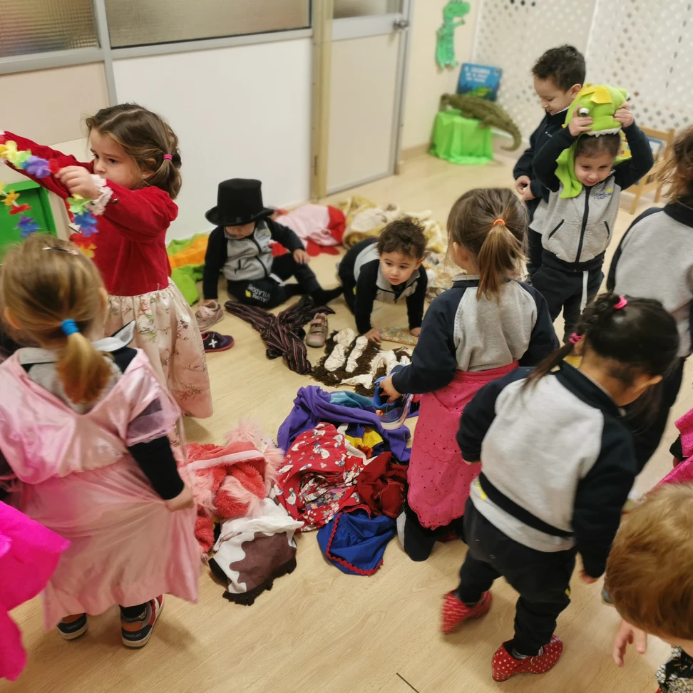 Ya ha llegado el Carnaval a nuestra Guardería 1 61eeff fd341e0a714c41b99aa085d9b6eb5633mv2
